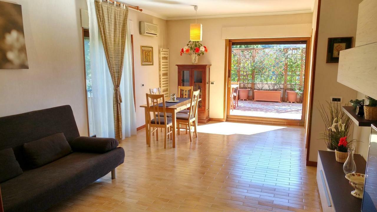 شقة Terrace22 - Delizioso Attico Ben Collegato روما المظهر الخارجي الصورة