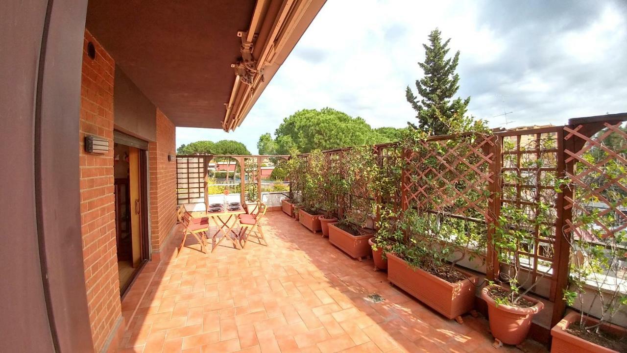 شقة Terrace22 - Delizioso Attico Ben Collegato روما المظهر الخارجي الصورة