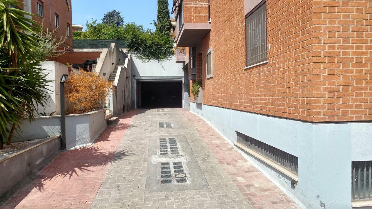 شقة Terrace22 - Delizioso Attico Ben Collegato روما المظهر الخارجي الصورة